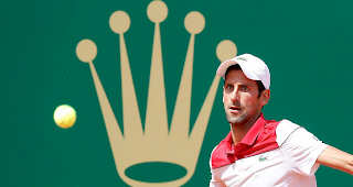 Kommt nicht auf Touren. F&uuml;r Novak Djokovic ist das ATP-1000-Turnier in Monte Carlo in den Achtelfinals zu Ende gegangen. Der Serbe unterlag Dominic Thiem 7:6, 2:6 und 3:6.