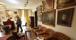 Antike Objekte aus der ber&uuml;hmten Hemingway-Bar.