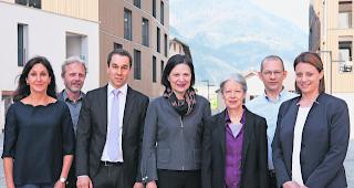 Abschied. Die Co-Pr&auml;sidenten der FSP und der Vorstand der APW verabschieden Christine Sidler. Von links: Yvik Adler (FSP), Paul Weber (APW), Stephan Wenger (FSP), Staatsr&auml;tin Esther Waeber-Kalbermatten, Christine Sidler, Egon Werlen (APW), Christine Lutz (APW). 