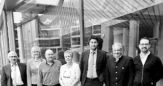 Engagiert. Von links: Ren&eacute; Welschen (VR-Vizepr&auml;sident), Beatrice Hutter (VR), Walter und Helene Jossen (Caf&eacute; Tr&auml;ffpunkt), Aron Pfammatter (VR-Pr&auml;sident), Diego Wellig (Gemeindevizepr&auml;sident und Landeshauptmann), Martin Schnidrig (Verwalter Migros). 