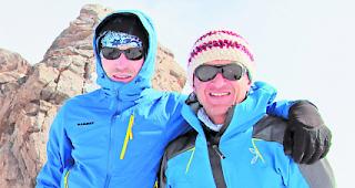 &Uuml;berlebt. Thomas Hartl und Thomas Sch&ouml;berl aus Bayern haben einen Schneesturm im Monte-Rosa-Gebiet nur dank einer gezielten &Uuml;berlebensstrategie &uuml;berstanden.  