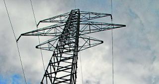 Seit 30 Jahren geplant. H&ouml;chstspannungsleitungen f&uuml;hr(t)en im Wallis zu hitzigen Debatten.  