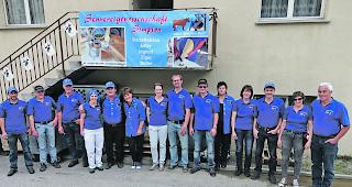 Bauernschaft. Die Simpiler Milchbauern haben am Samstag zusammen mit ihren Familien und dem K&auml;sereiteam die Kundentreue mit einem Raclettefest honoriert. 