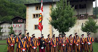 Die Ex-Gardisten trafen sich anl&auml;sslich der 1000 Jahre Naters vor Ort zur GV.