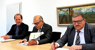 Finanziell in Hochform: Stadtpr&auml;sident Louis Ursprung, flankiert von Stadtschreiber Eduard Brogli (rechts) und Finanzverwaltung Marco Summermatter.