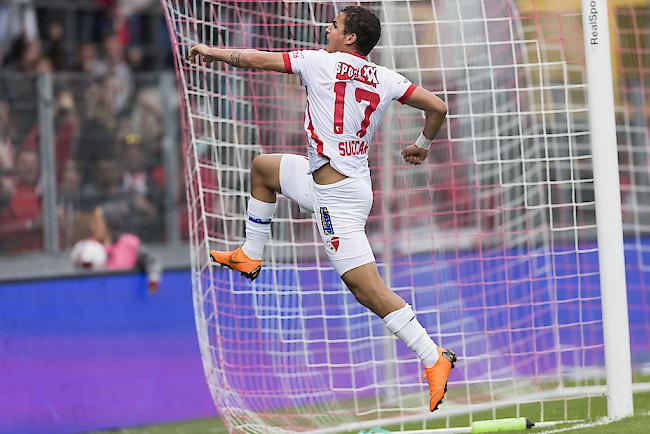 Alex Succar trifft in der 58. Minute für den FC Sitten zum 2:1. 