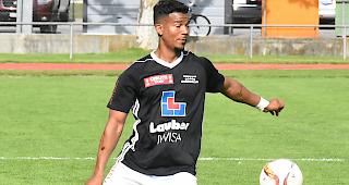 Henry Acosta und der FC Oberwallis Naters, kein Gegentor und ein Ausw&auml;rtspunkt in Vevey.