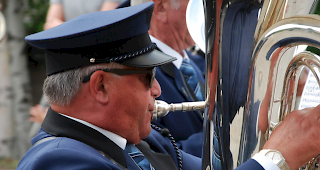 Beat Imboden (Raron) bl&auml;st nach 50 Jahren immer noch kr&auml;ftig die Tuba.
