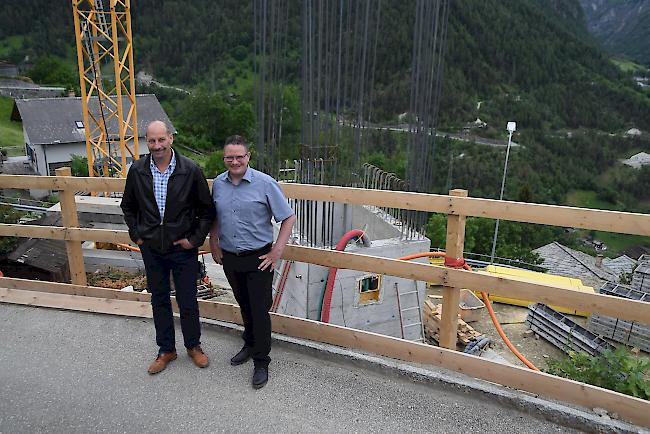 Von links: Vizepräsident Ivo Abgottspon und Jürgen Brigger, Gemeindepräsident von Staldenried.