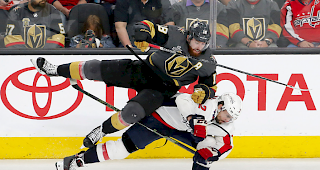 Umk&auml;mpft. Dank eins 3:2-Ausw&auml;rtssiegs gleichen die Washington Capitals die Serie gegen die Vegas Golden Knights zum 1:1 aus.