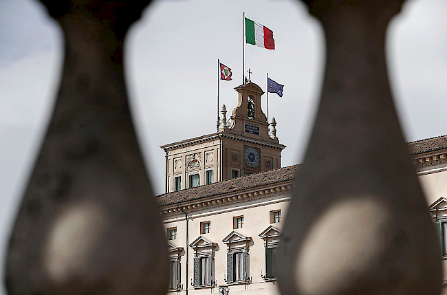 Klares Ergebnis. Eine deutliche Mehrheit der Italienerinnen und Italiener will Umfragen zufolge einen Verbleib des Landes in der Eurozone.