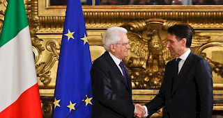 Ministerpr&auml;sident Giuseppe Conte (rechts) und Staatspr&auml;sident Sergio Mattarella