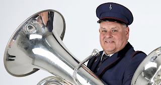 Karl Forny ist seit 49 Jahren Mitglied in der Musikgesellschaft "Benken" in Steg.