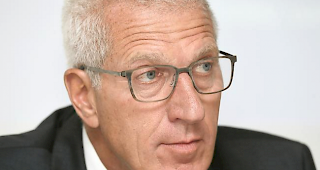 Tiefer Fall. Er galt als einer der m&auml;chtigsten Wirtschaftsf&uuml;hrer der Schweiz: Pierin Vincenz. Seit Ende Februar sitzt der fr&uuml;here Chef der Raiffeisenbank in U-Haft.