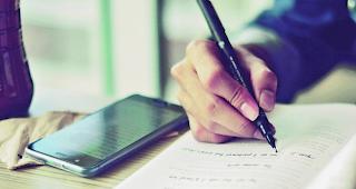 Zankapfel. Verschwindet WhatsApp nun aus den Klassenzimmern? 