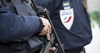 In der Stadt Paris ist es am Dienstag offenbar zu einer Geiselnahme gekommen. Spezialkr&auml;fte stehen im Einsatz. 