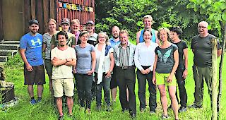 Bestanden. Die Kenntnisse f&uuml;r eine eigene Bienenhaltung sind nun vorhanden. 