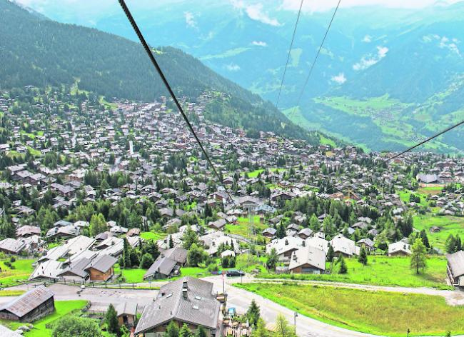 Illegale Bauten. Die Gemeinde Bagnes nahm es während Jahren mit den Bauten in Verbier (Bild) alles andere als genau.