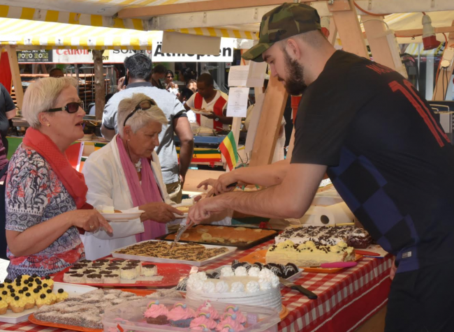 Impressionen des diesjährigen Fests der Kulturen auf dem Visper Kaufplatz.