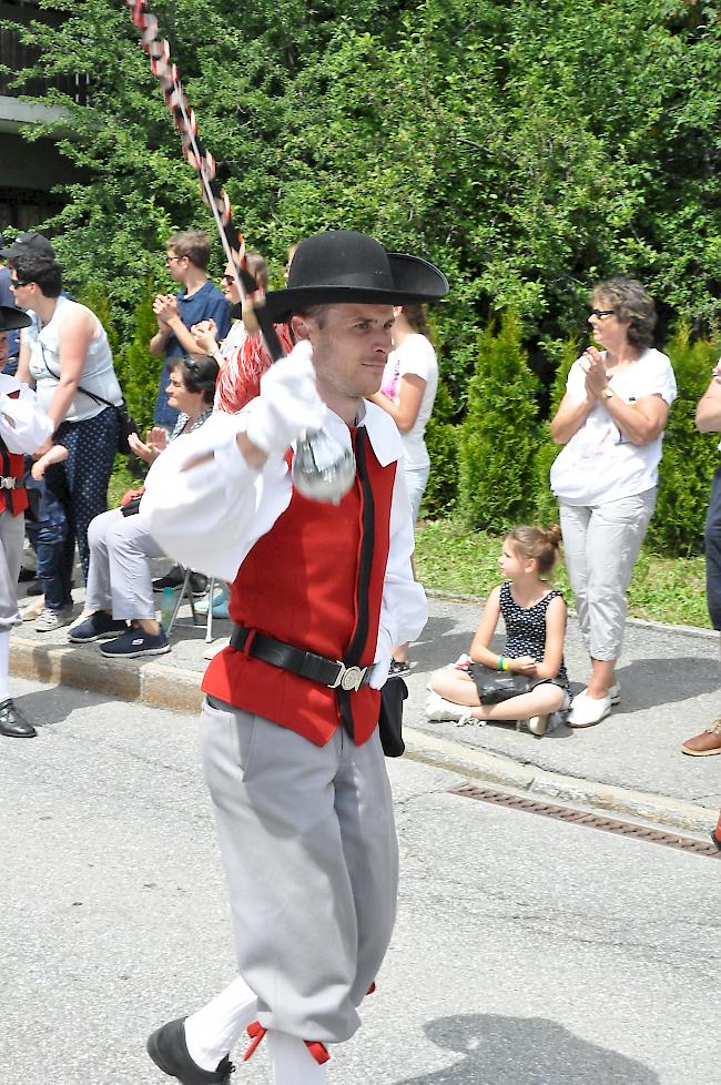 Impressionen des 77. Oberwalliser Tambouren- und Pfeiferfests in Saas-Balen.