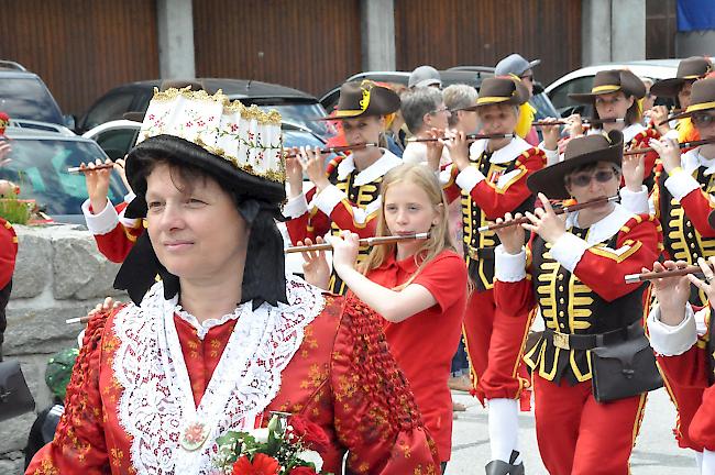 Impressionen des 77. Oberwalliser Tambouren- und Pfeiferfests in Saas-Balen.