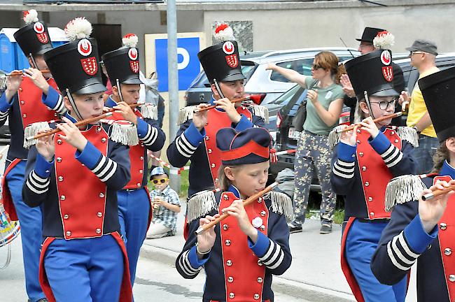 Impressionen des 77. Oberwalliser Tambouren- und Pfeiferfests in Saas-Balen.