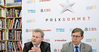 Startschuss erfolgt. Iwan Willisch, Regionalleiter UBS Wallis (links), und Jean-Rapha&euml;l Fontannaz, Medienchef UBS Westschweiz, pr&auml;sentieren das Thema des diesj&auml;hrigen Prix Sommet. Foto Wb