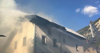 Ein Brand in einem Wohnhaus in Br&auml;mis am Montag verursachte erheblichen Sachschaden. 