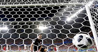 W&auml;hrend der 48 Gruppenspiele sind bislang 17 Vorf&auml;lle per offiziellem Videobeweis untersucht worden. 