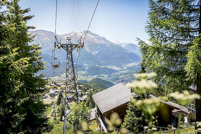 Blick auf Bellwald im Sommer