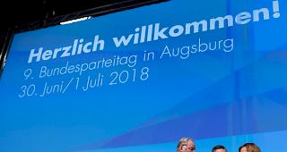 Unter Protesten. Begleitet von mehreren Demonstrationen findet in Augsburg am diesem Wochenende der Bundesparteitag der AfD statt.