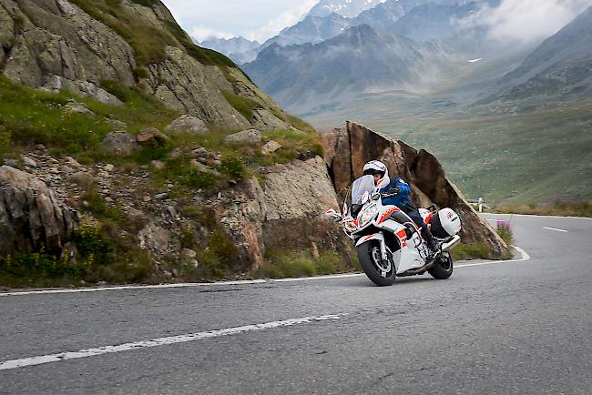 Sicherheit. An diesem Samstag findet auf dem Nufenenpass eine grosse Präventionsaktion für Motorradfahrer statt.