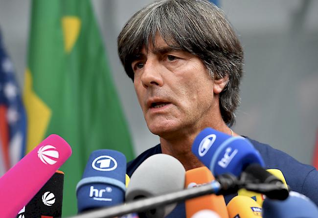 Joachim Löw bliebt trotz Vorrunden-Out bei der WM in Russland deutscher Bundestrainer. Sein erst im Mai verlängerter Vertrag hat noch Gültigkeit bis 2022.