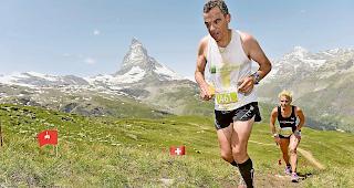 Roger Schnyder beim Zielanstieg: Der Oberwalliser hat in seiner Kategorie den Halbmarathon  die letzten vier Jahre gewonnen.Foto Marathon-Photos.com