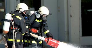 Alarm. Bei einem Brand in der zw&ouml;lften Etage eines Wohnblocks in Martinach wurden am Samstagvormittag vier Personen verletzt. (Symbolbild)