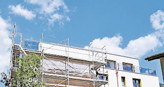 Baustopp 2. Hat der Bauherr erneut gegen die Pl&auml;ne verstossen?Foto WB