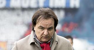 In einem h&ouml;chst ungew&ouml;hnlichen Schritt boykottiert FC-Sitten-Pr&auml;sident Christian Constantin aufgrund einer pers&ouml;nlichen Fehde mit Chefredaktor Vincent Fragni&egrave;re s&auml;mtliche Mitarbeiter der Unterwalliser Tageszeitung &laquo;Le Nouvelliste&raquo;.