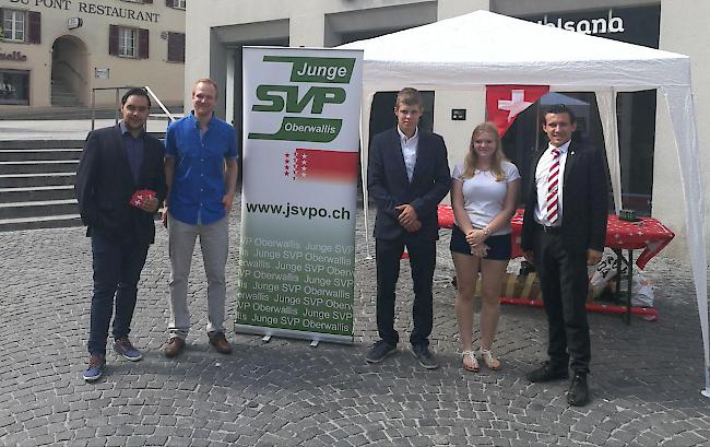 Die 1. August-Aktion der JSVPO auf dem Briger Sebastiansplatz