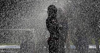 Keine Abk&uuml;hlung in Sicht. Gem&auml;ss MeteoSchweiz h&auml;lt die aktuelle Hitze bis Mittwoch kommender Woche an.