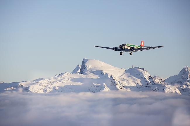 Traurige Gewissheit. Beim Absturz einer Ju-52 am Piz Segnas sind am Samstag alle 20 Insassen ums Leben gekommen. Das hat die Kantonspolizei Graubünden bekanntgegeben.