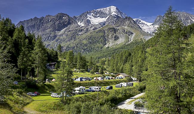 Der Campingplatz in Arolla ist ab Samstag wieder geöffnet. Foto: camping-arolla.com