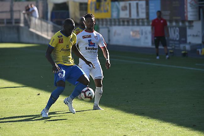 Acosta kommt nicht an seinem Vevey-Gegenspieler vorbei, der FC Naters Oberwallis blieb auch offensiv bescheiden.