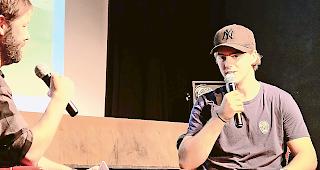 Bescheiden und sehr talentiert. Nico Hischier gestern Abend im Interview.Foto WB