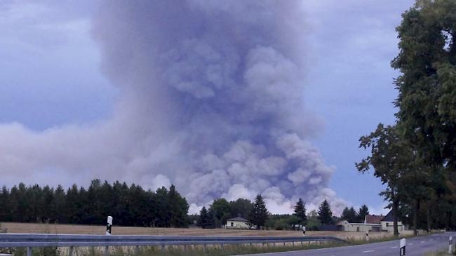 In der Nähe von Berlin ist ein grosser Waldbrand ausgebrochen. 