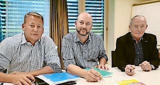 Gefordert. Auf Marc Wyssen (Stiftungsratsmitglied), Markus  Lehner (Heimleiter) und Franz Schmid (Stiftungsratspr&auml;sident) wartet viel Arbeit.