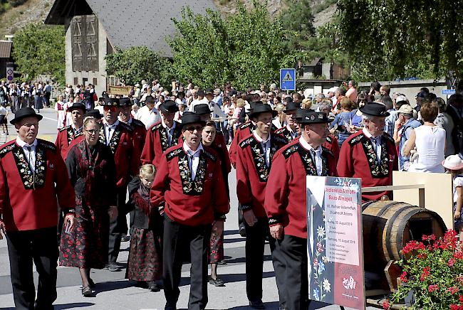 Schnappschüsse vom 59. Walliser Jodlertreffen in Lalden.