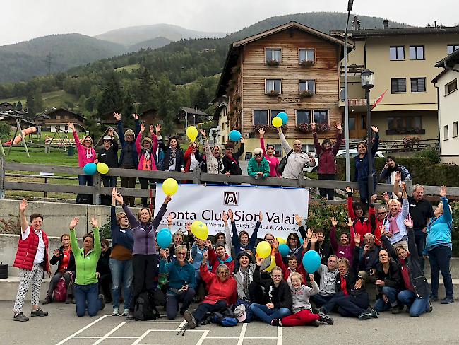 Zonta International hat sich am Samstag in Unterbäch zu einer Wanderung getroffen.