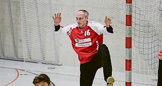 Artur Banisz ist auch in der kommenden Saison der R&uuml;ckhalt der Visper.Fotos zvg