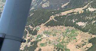 Blick auf Staldenried: Durch die aussergew&ouml;hnliche Trockenheit im Wallis sind die B&ouml;den sehr stark ausgetrocknet. 