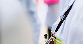 Unzufrieden. Die Walliser &Auml;rzteschaft fordert gleiche Tarife wie f&uuml;r die Spit&auml;ler. Foto Keystone